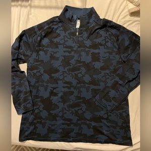 UNRL quarter zip pullover XL